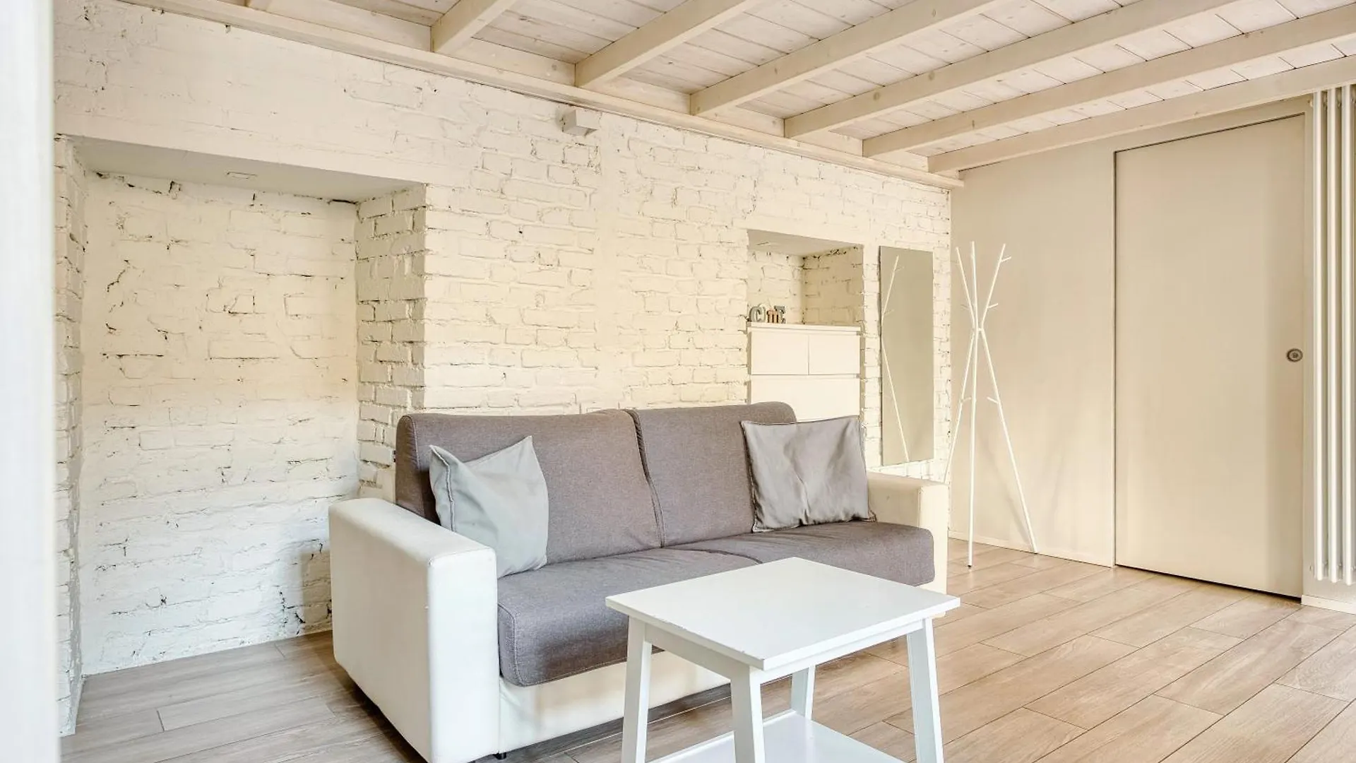Modern Loft Near Bosco Verticale Μιλάνο Διαμέρισμα