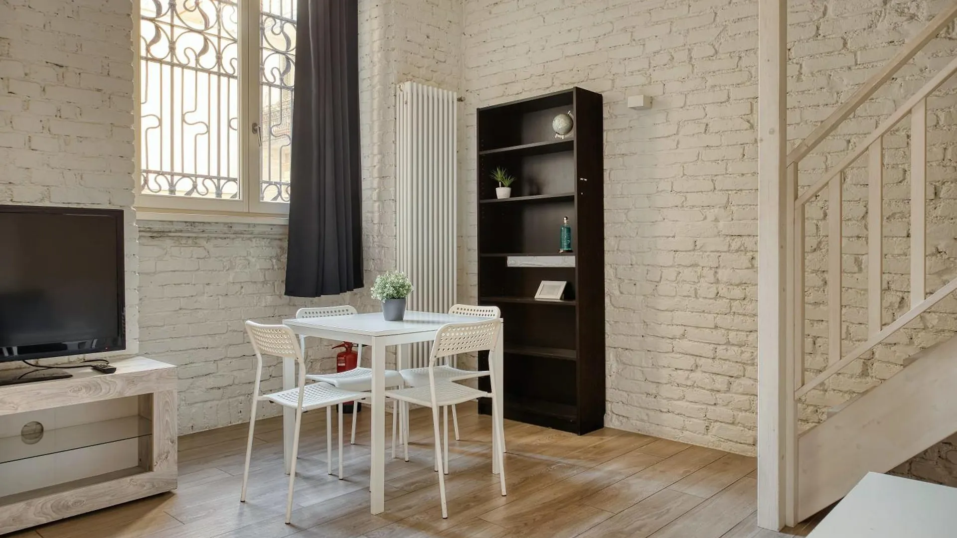 Modern Loft Near Bosco Verticale Milan