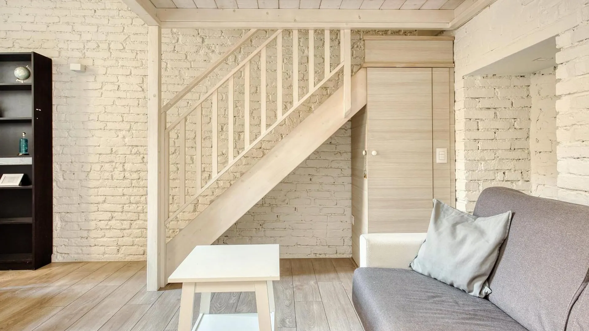 Modern Loft Near Bosco Verticale Milan